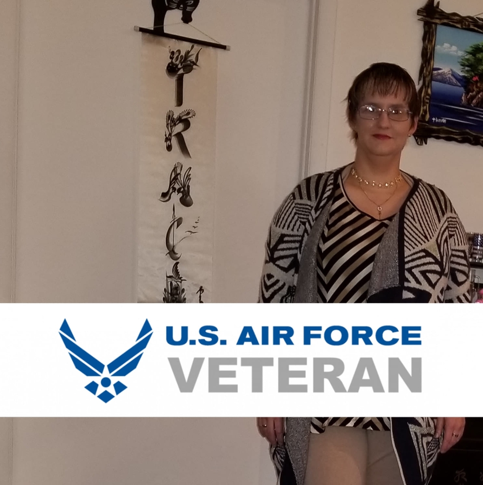 Traci 🇺🇲 (Posh Ambassador)